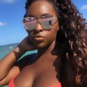 Meet your Posher, Toni